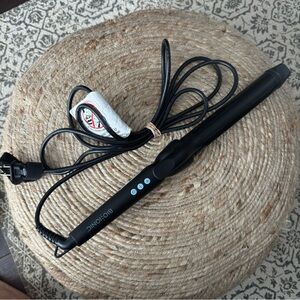 Bio Ionic Long Barrel Curling Iron 1.25 in